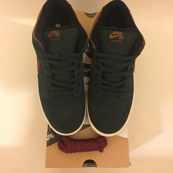 ❌SOLD❌Nike SB Dunk Low Corduroy Spruce 9 RARE 🔥 - Picture 4 of 7